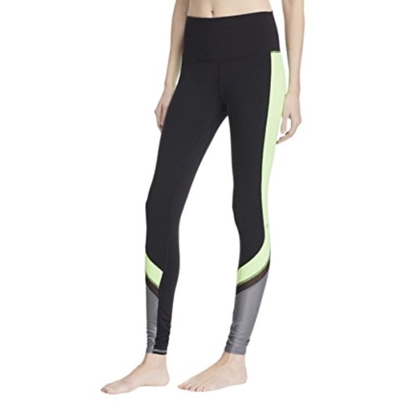 ALO Yoga Elevate Leggings - Picture 2 of 7